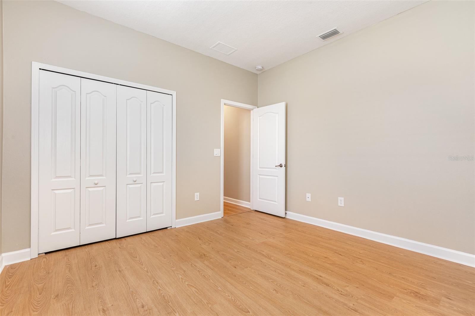 Image 22 of 27 For 11621 Ashton Field Avenue