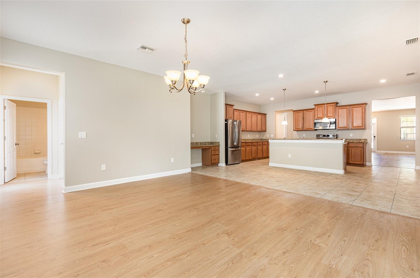 Image 3 of 27 For 11621 Ashton Field Avenue