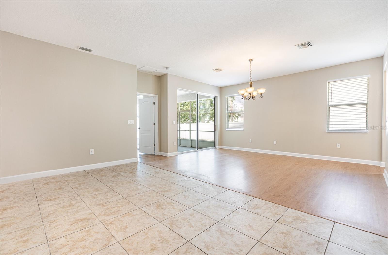 Image 6 of 27 For 11621 Ashton Field Avenue