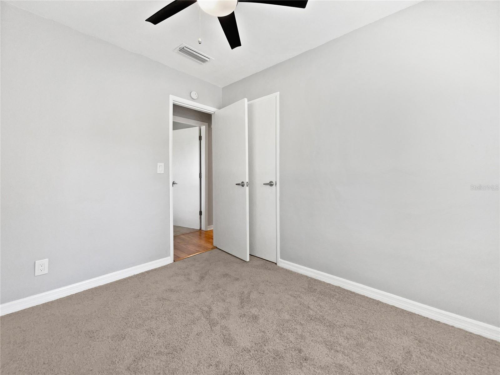 Image 14 of 28 For 5225 20th Street N