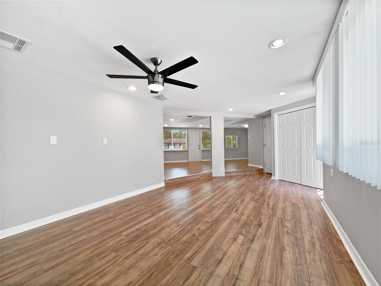 Image 19 of 28 For 5225 20th Street N