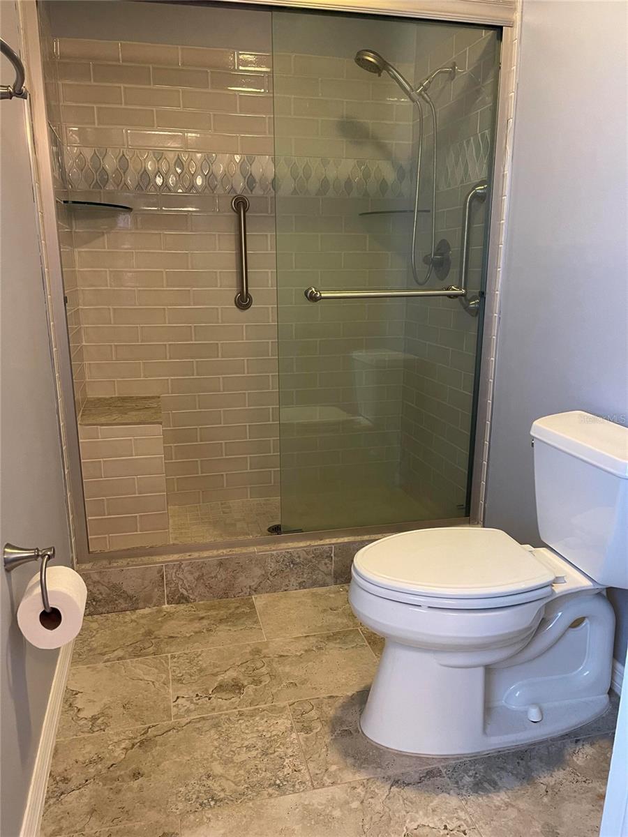 Image 12 of 22 For 420 Brockfield Drive