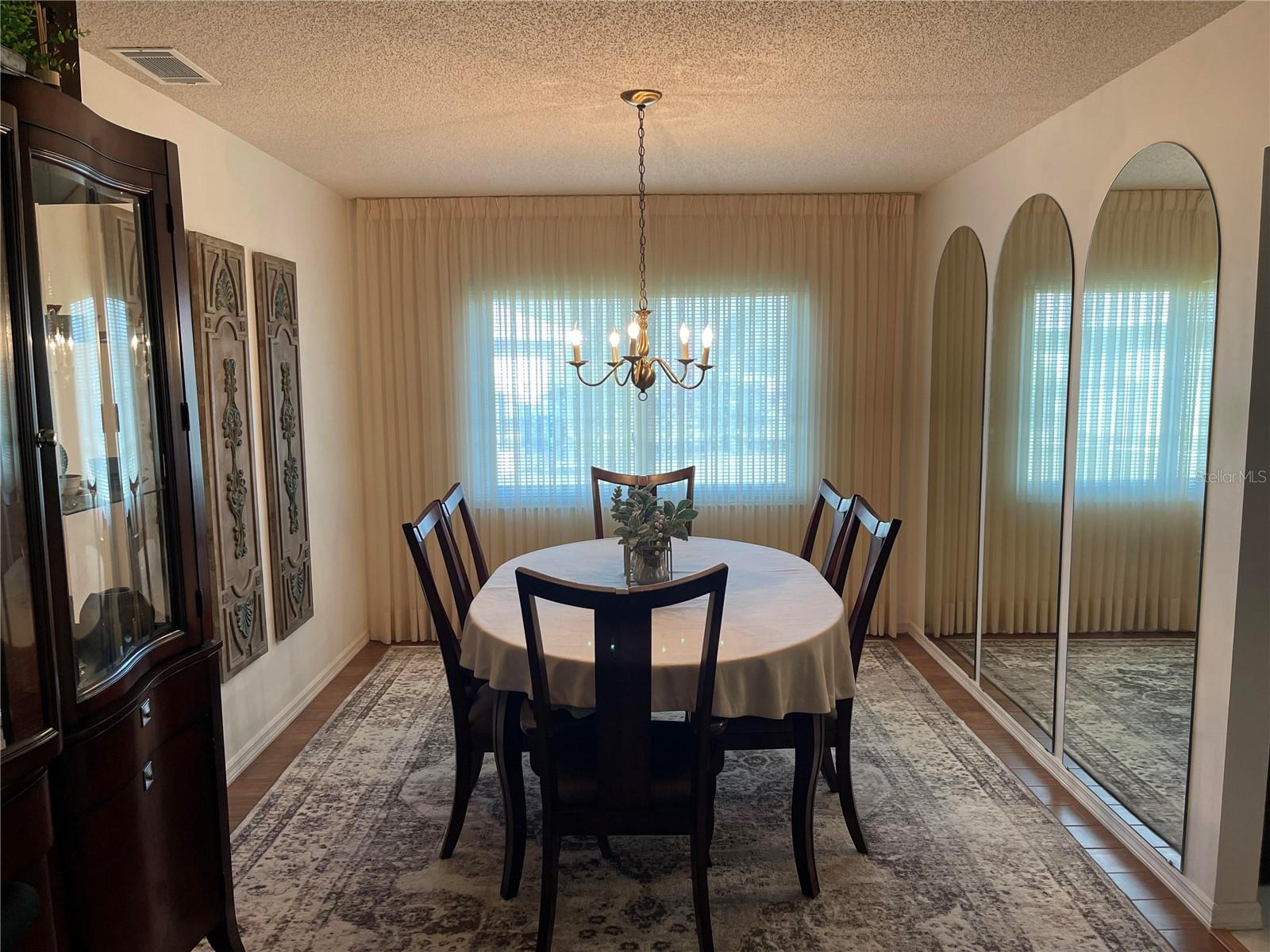 Image 6 of 22 For 420 Brockfield Drive