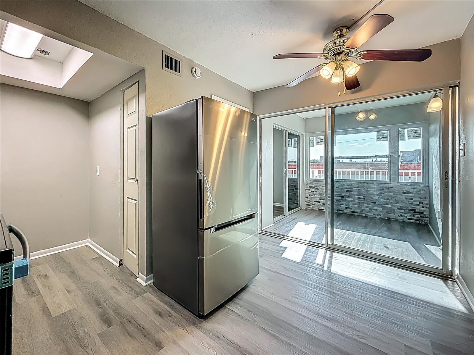 Image 11 of 44 For 6100 12th Street S 313