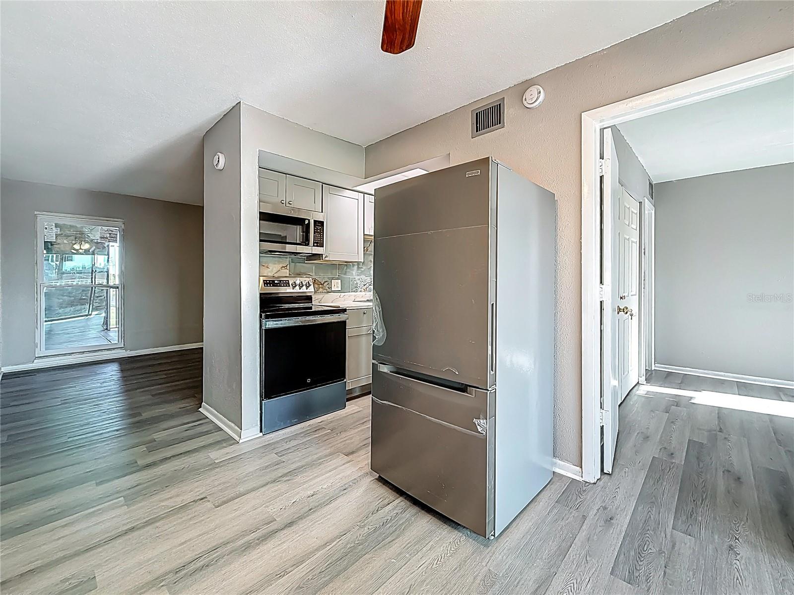 Image 14 of 44 For 6100 12th Street S 313