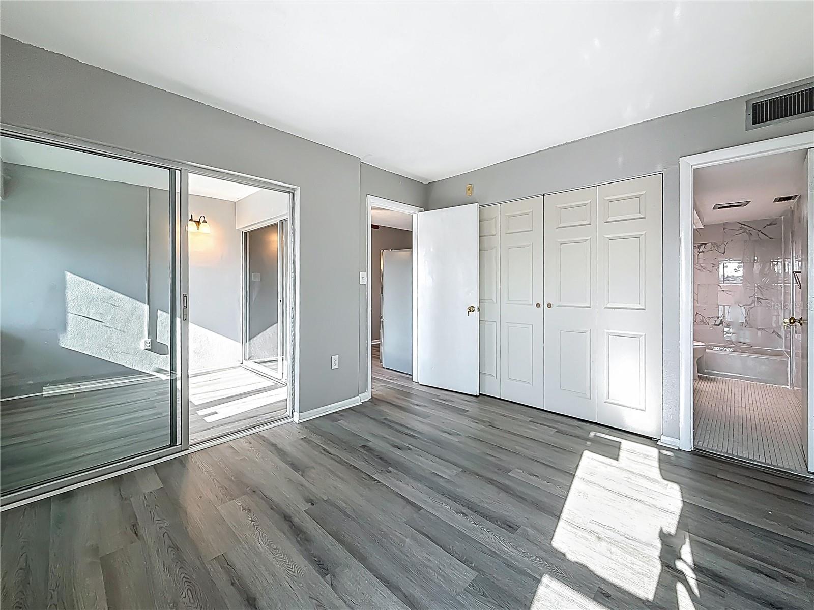 Image 16 of 44 For 6100 12th Street S 313