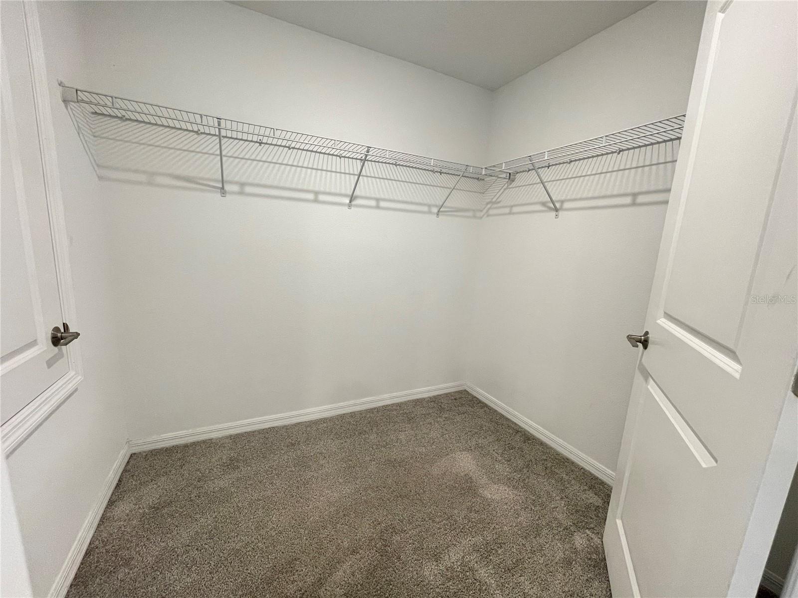 Image 21 of 28 For 831 Ofanto Way