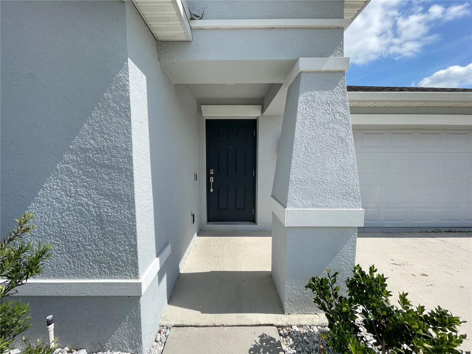 Image 6 of 28 For 831 Ofanto Way