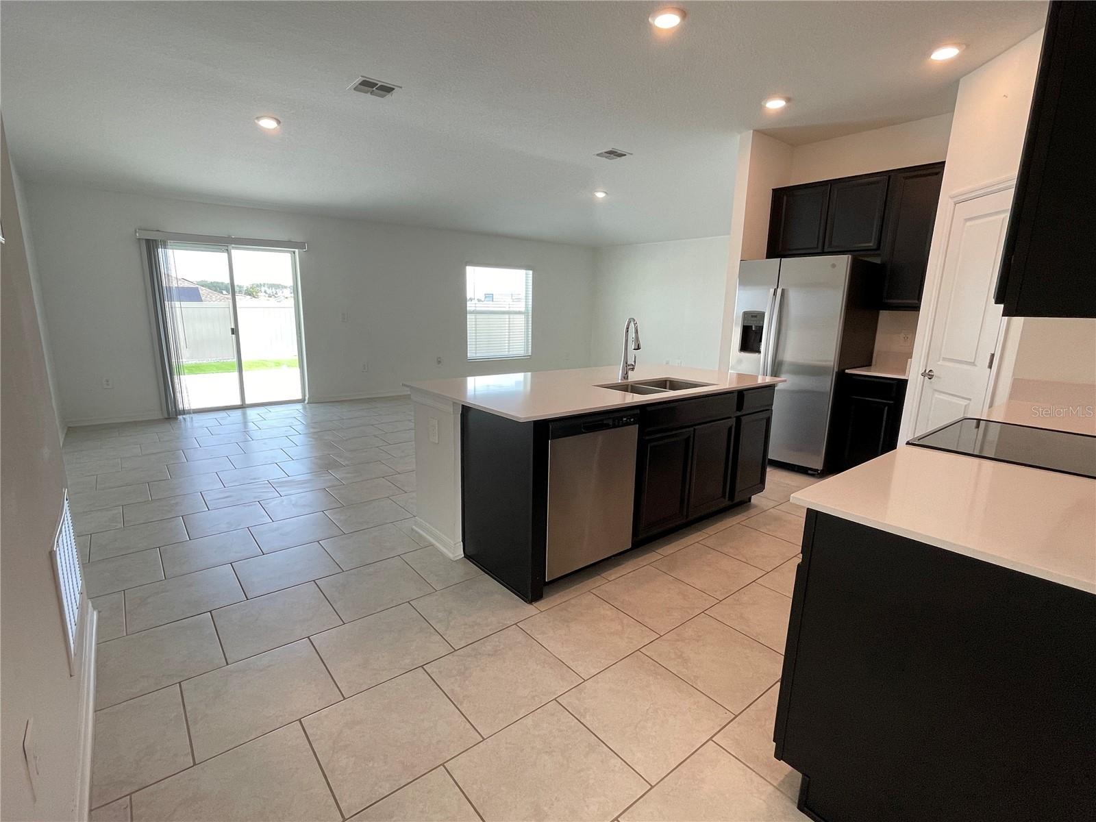 Image 9 of 28 For 831 Ofanto Way