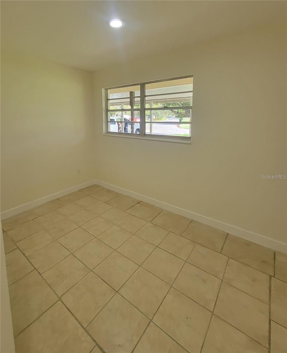 Image 5 of 10 For 1107 Greenwood Way