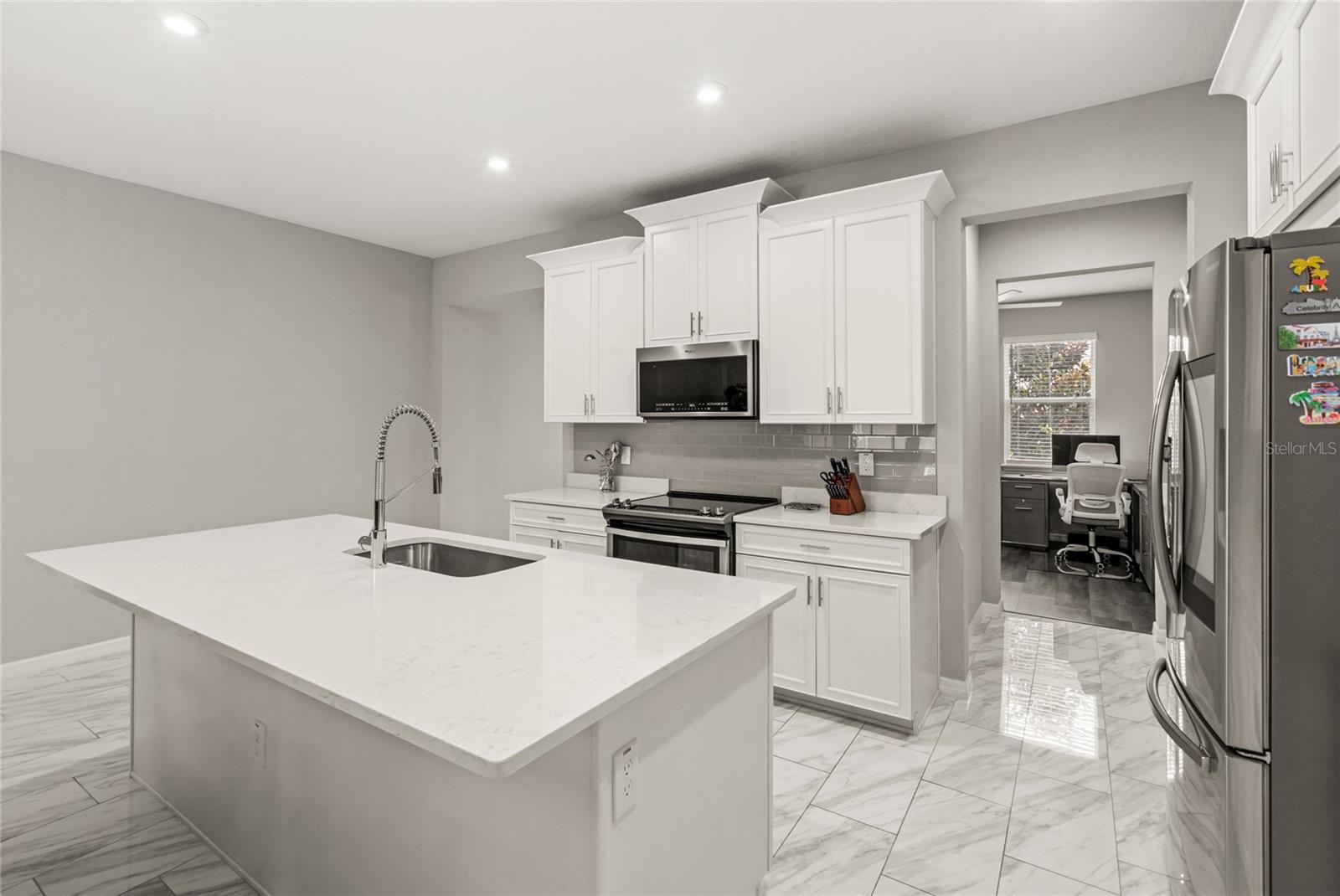 Image 10 of 36 For 15946 Marina Bay Drive