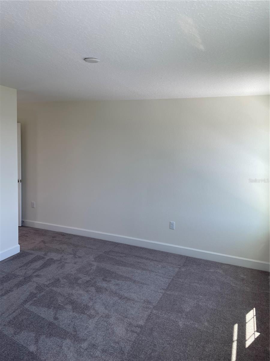 Image 16 of 20 For 181 Holly Village Drive