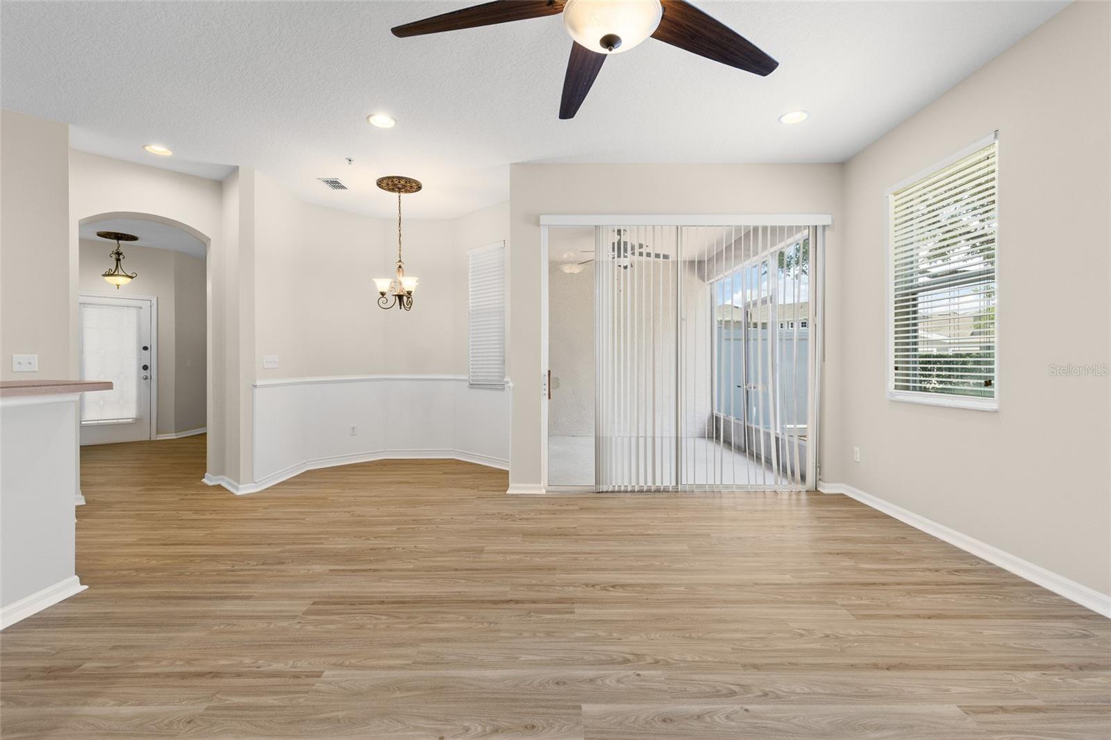 Image 11 of 41 For 1062 Wickerwood Street