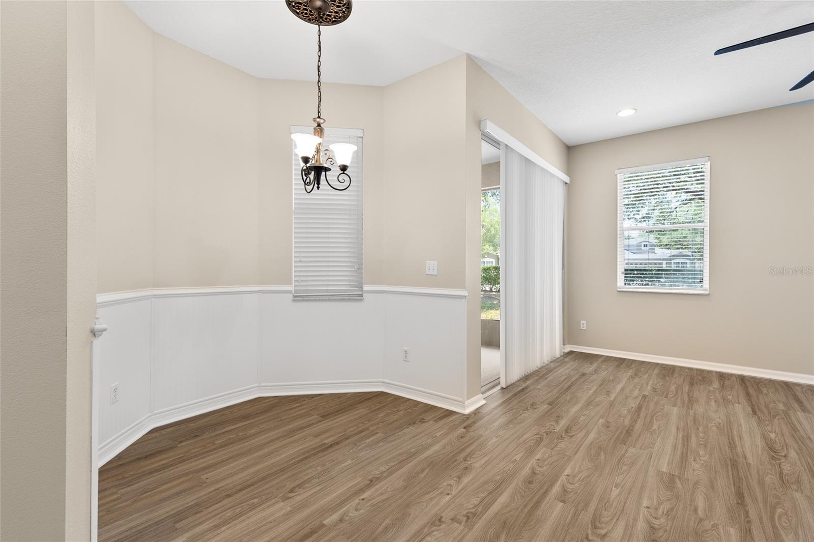 Image 12 of 41 For 1062 Wickerwood Street