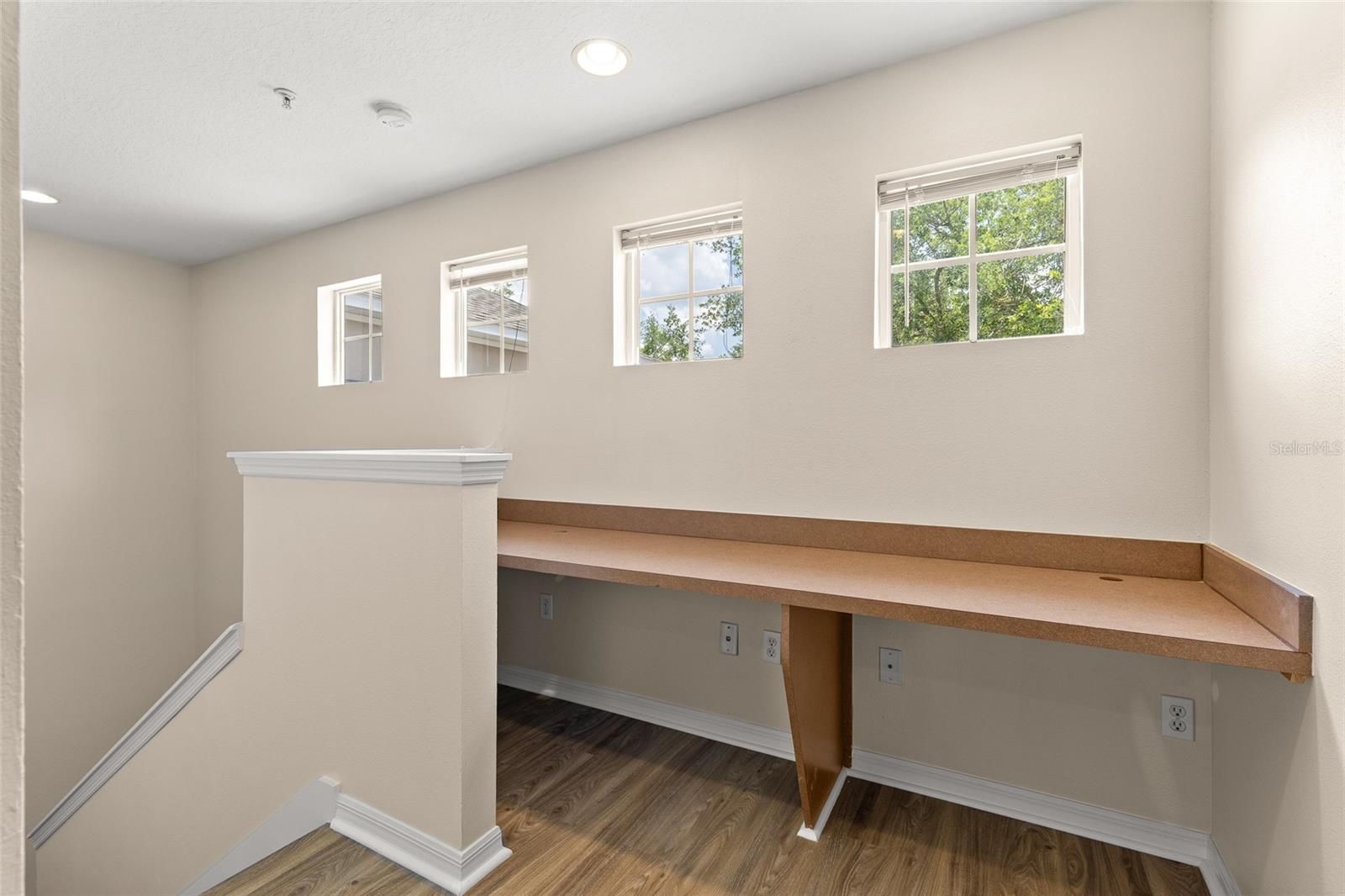 Image 19 of 41 For 1062 Wickerwood Street