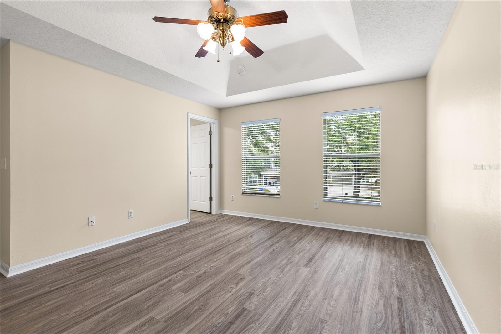 Image 21 of 41 For 1062 Wickerwood Street