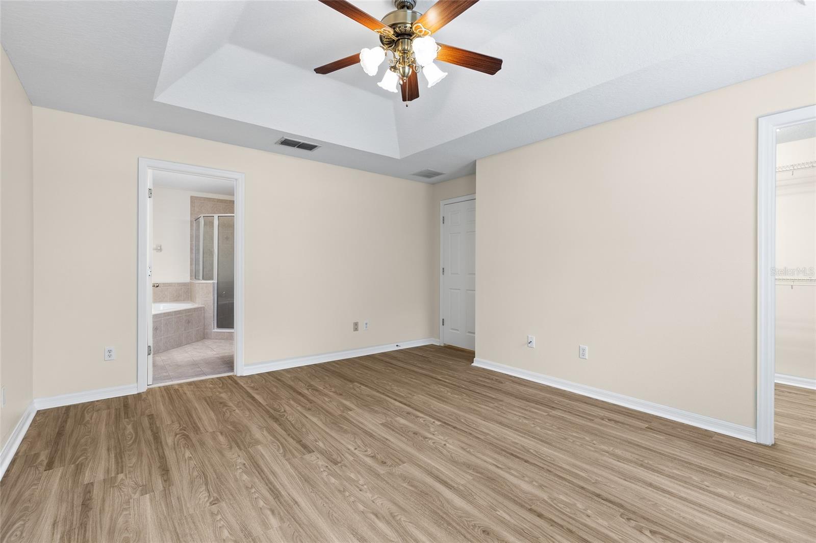Image 22 of 41 For 1062 Wickerwood Street