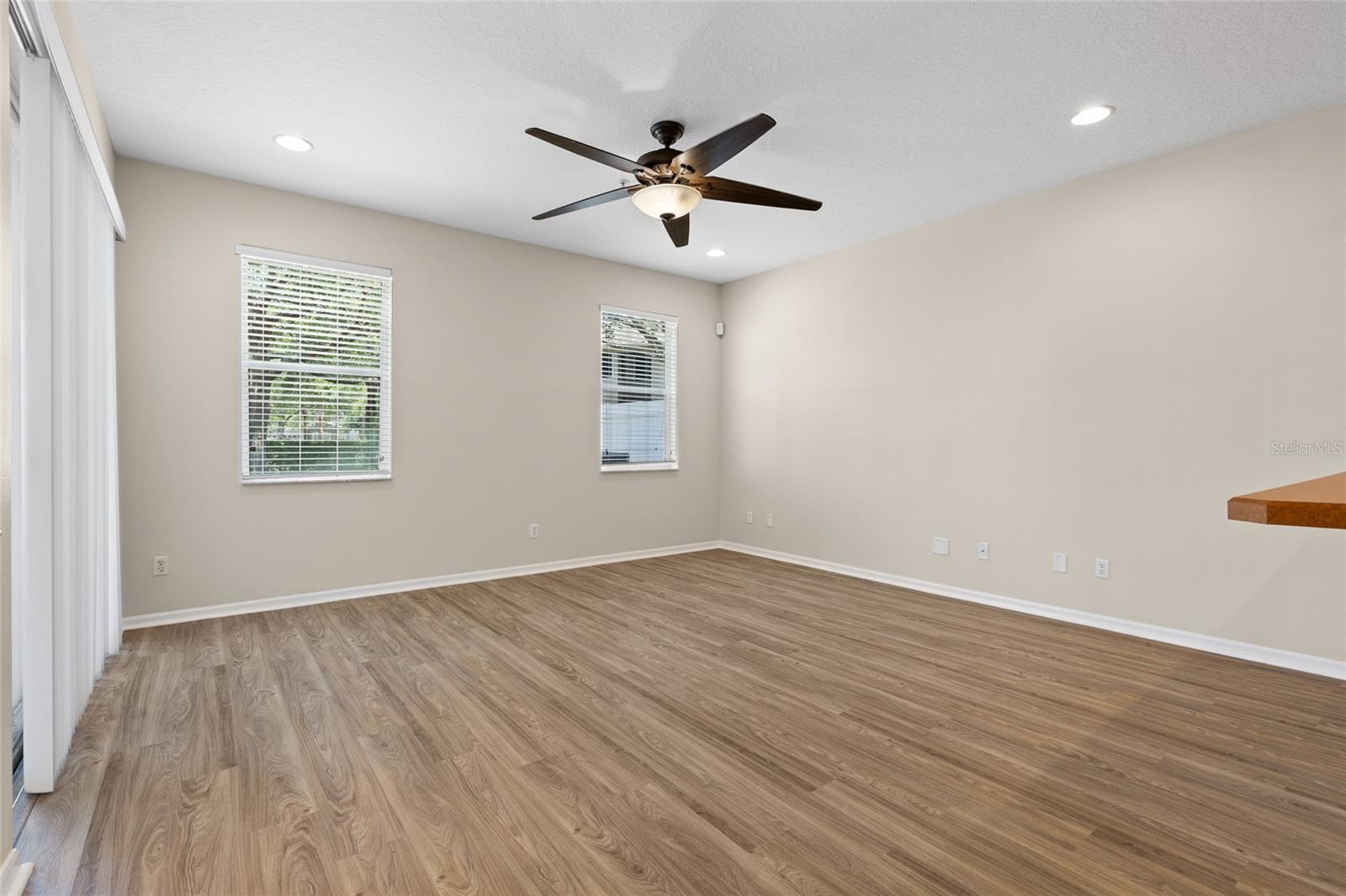 Image 9 of 41 For 1062 Wickerwood Street