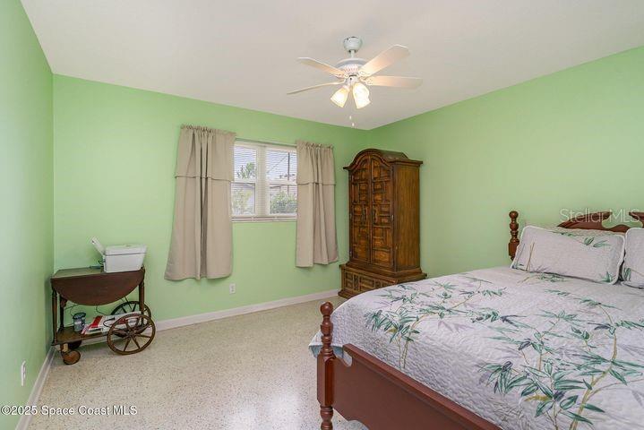 Image 15 of 27 For 285 Hickory Avenue