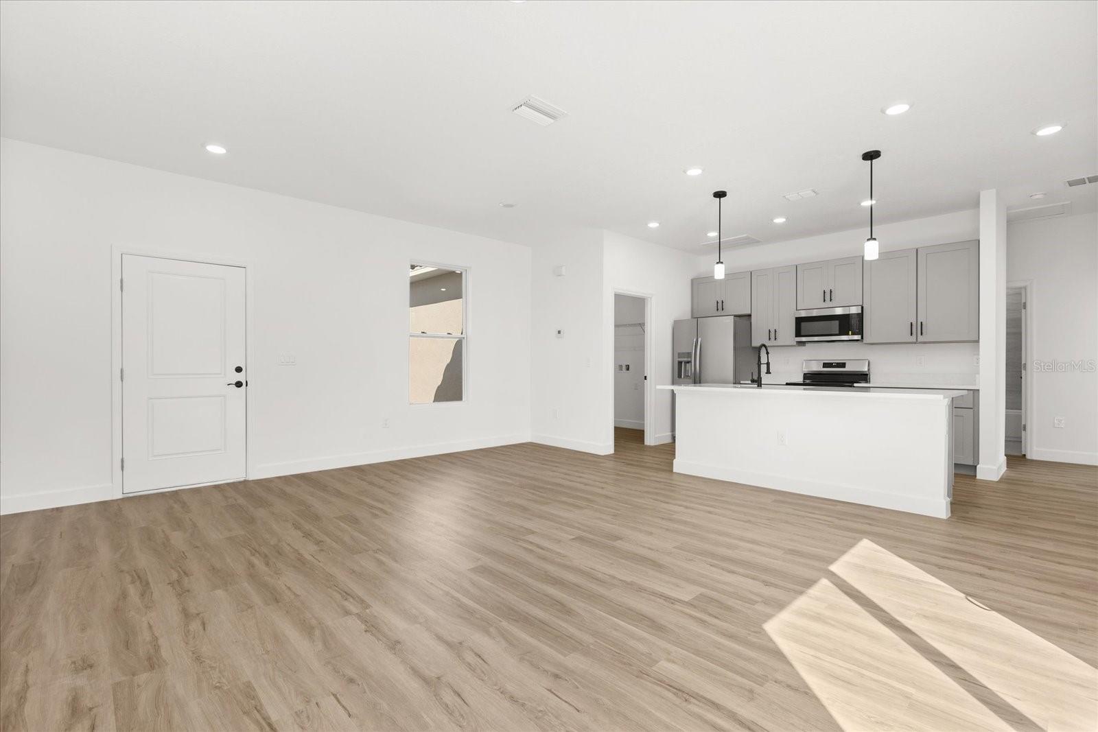 Image 6 of 30 For 441 Caraway Drive