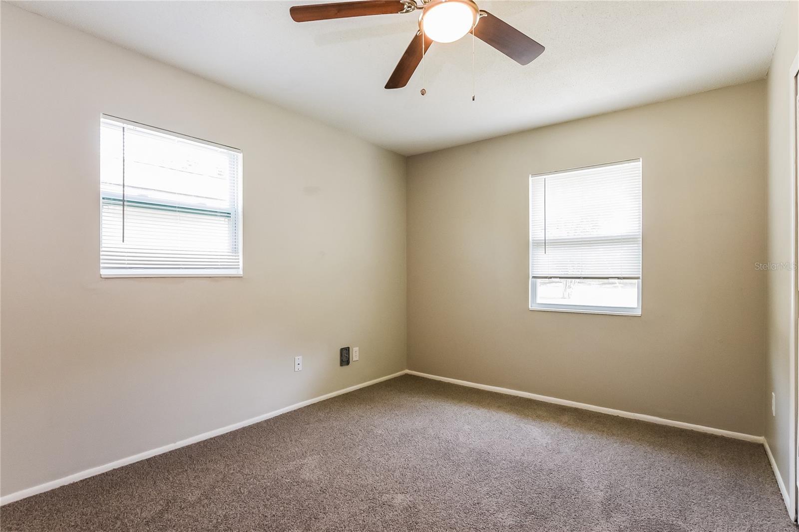 Image 12 of 16 For 1005 Park Drive