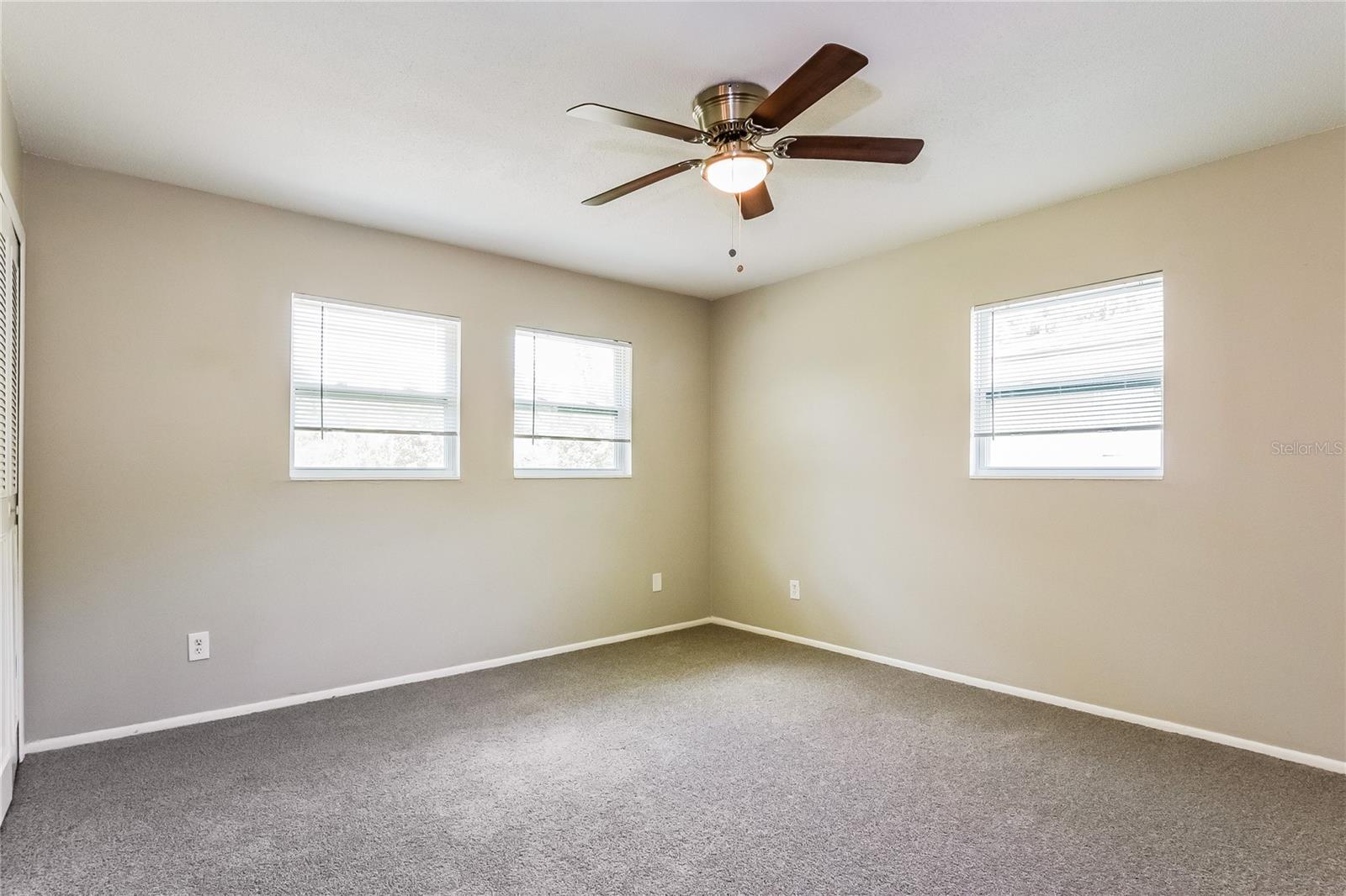 Image 13 of 16 For 1005 Park Drive