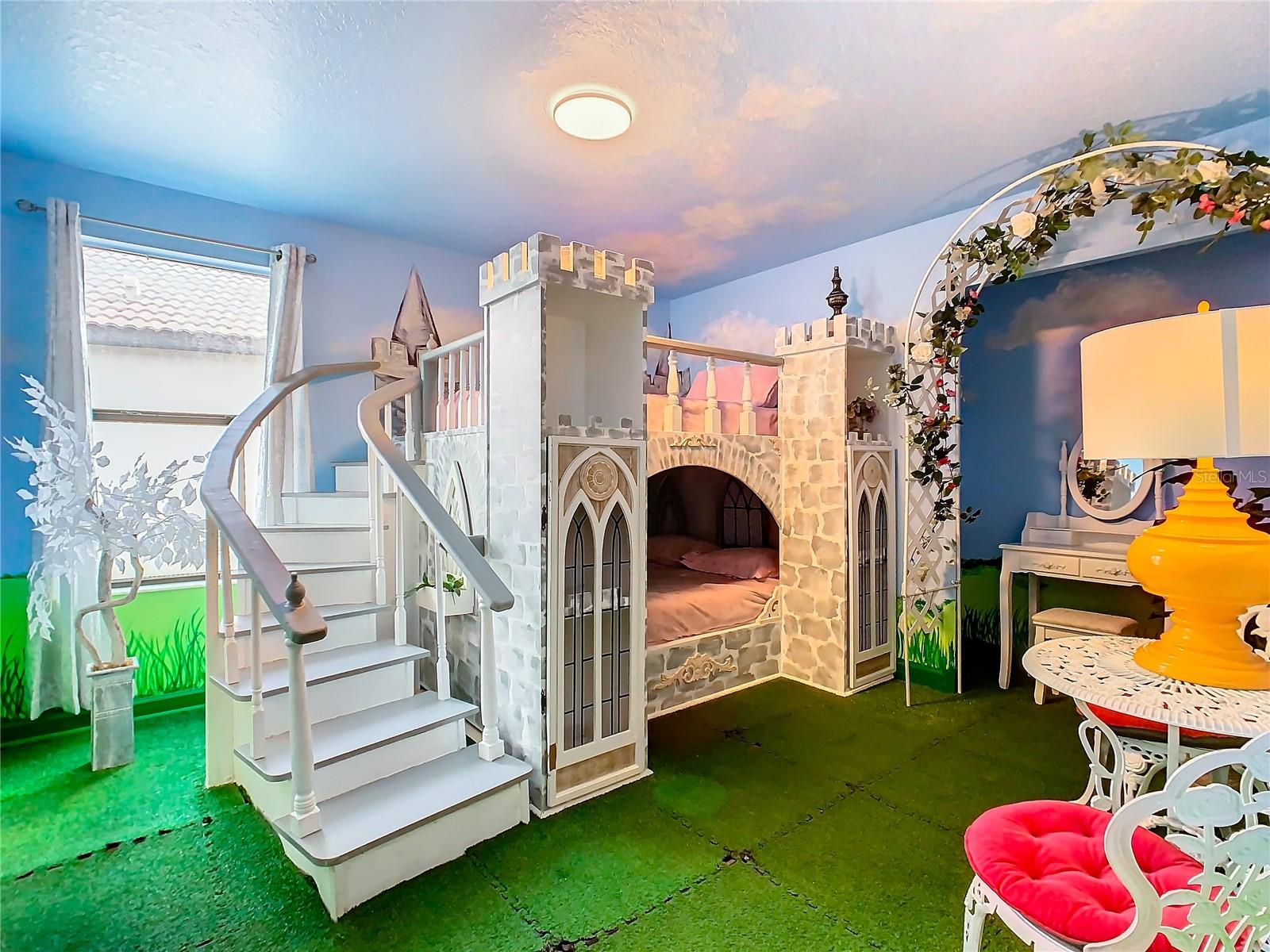 Image 24 of 67 For 1478 Moon Valley Drive