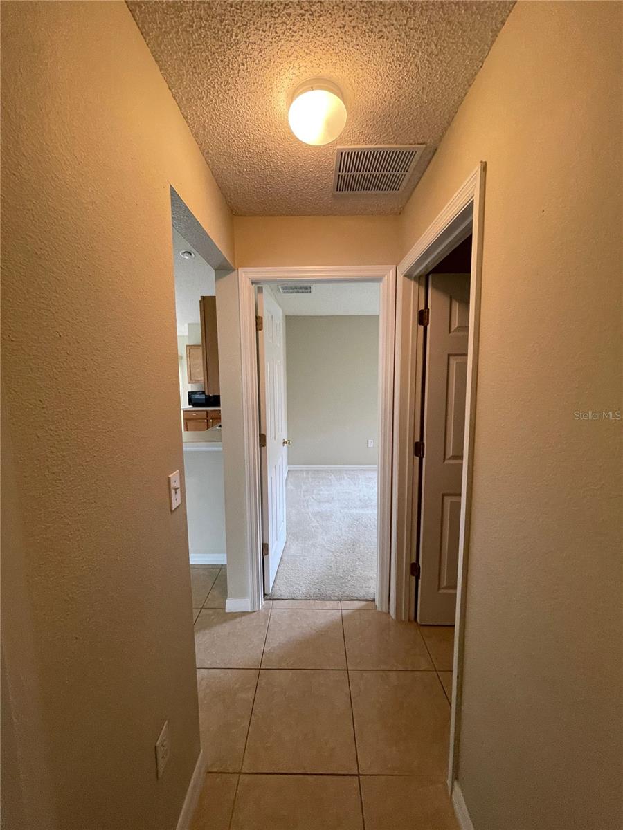 Image 22 of 30 For 207 Cranbrook Drive