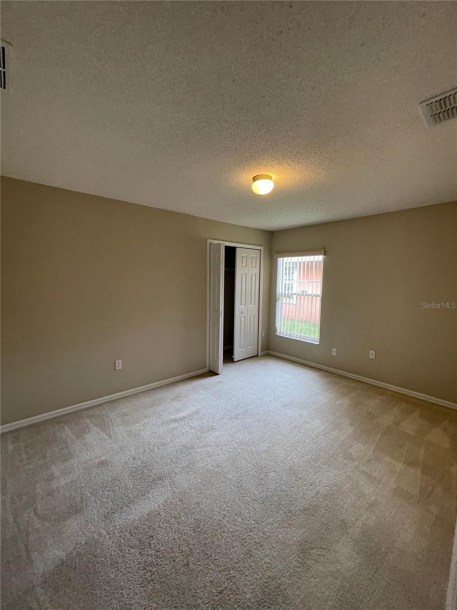 Image 23 of 30 For 207 Cranbrook Drive