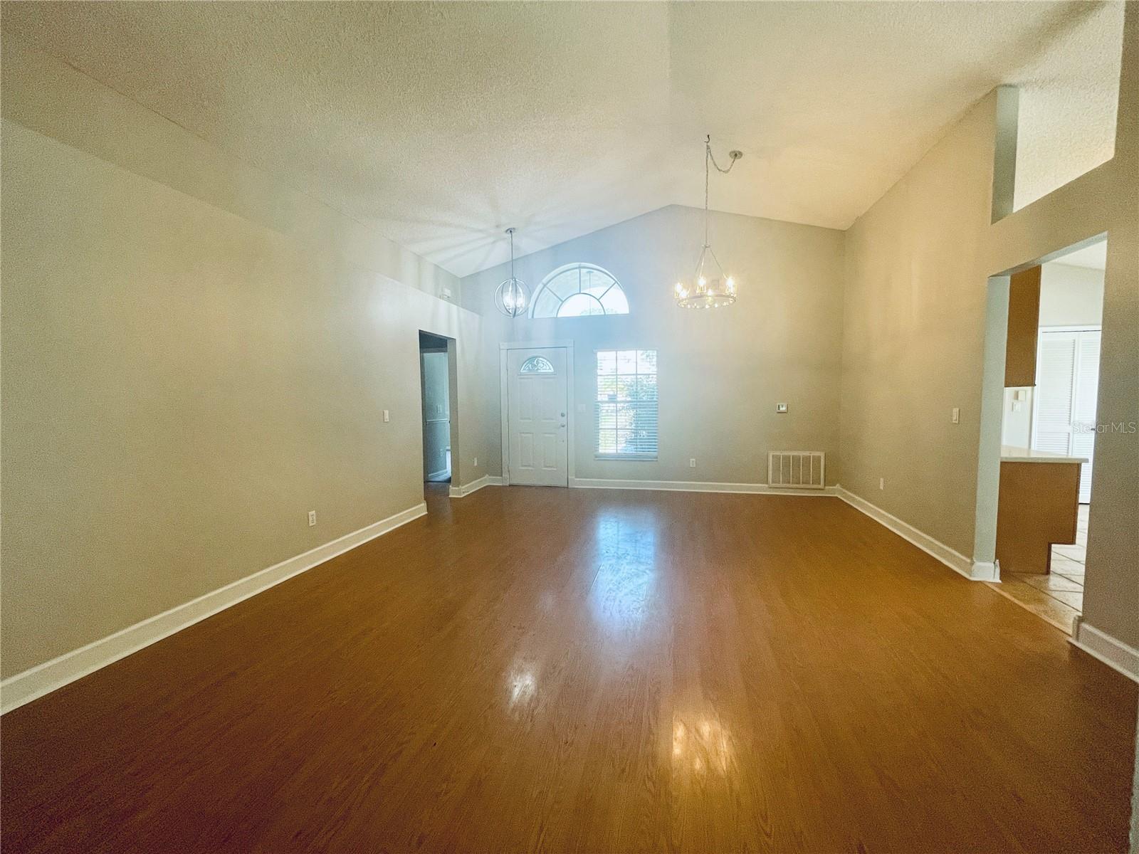 Image 12 of 20 For 1043 Ballyshannon Parkway
