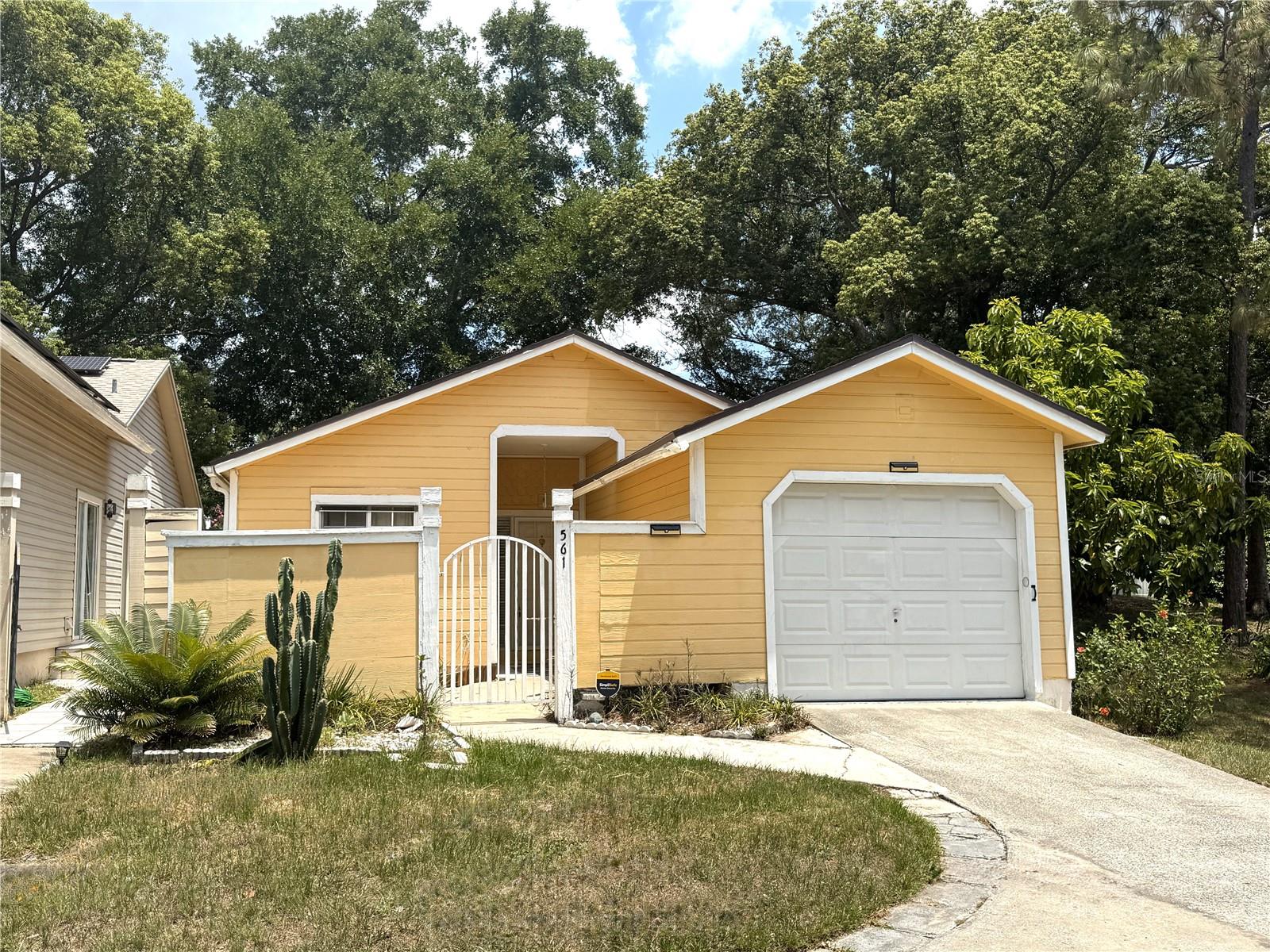 Details for 561 Portland Circle, APOPKA, FL 32703