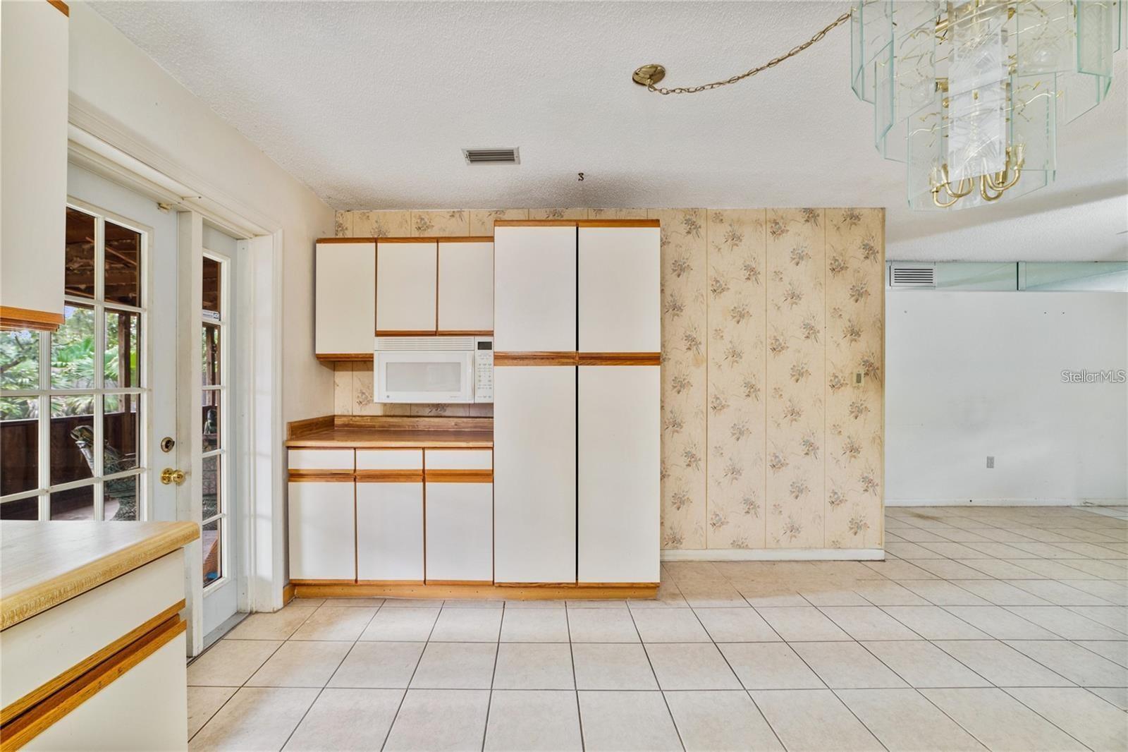 Image 6 of 13 For 7024 Harwick Drive