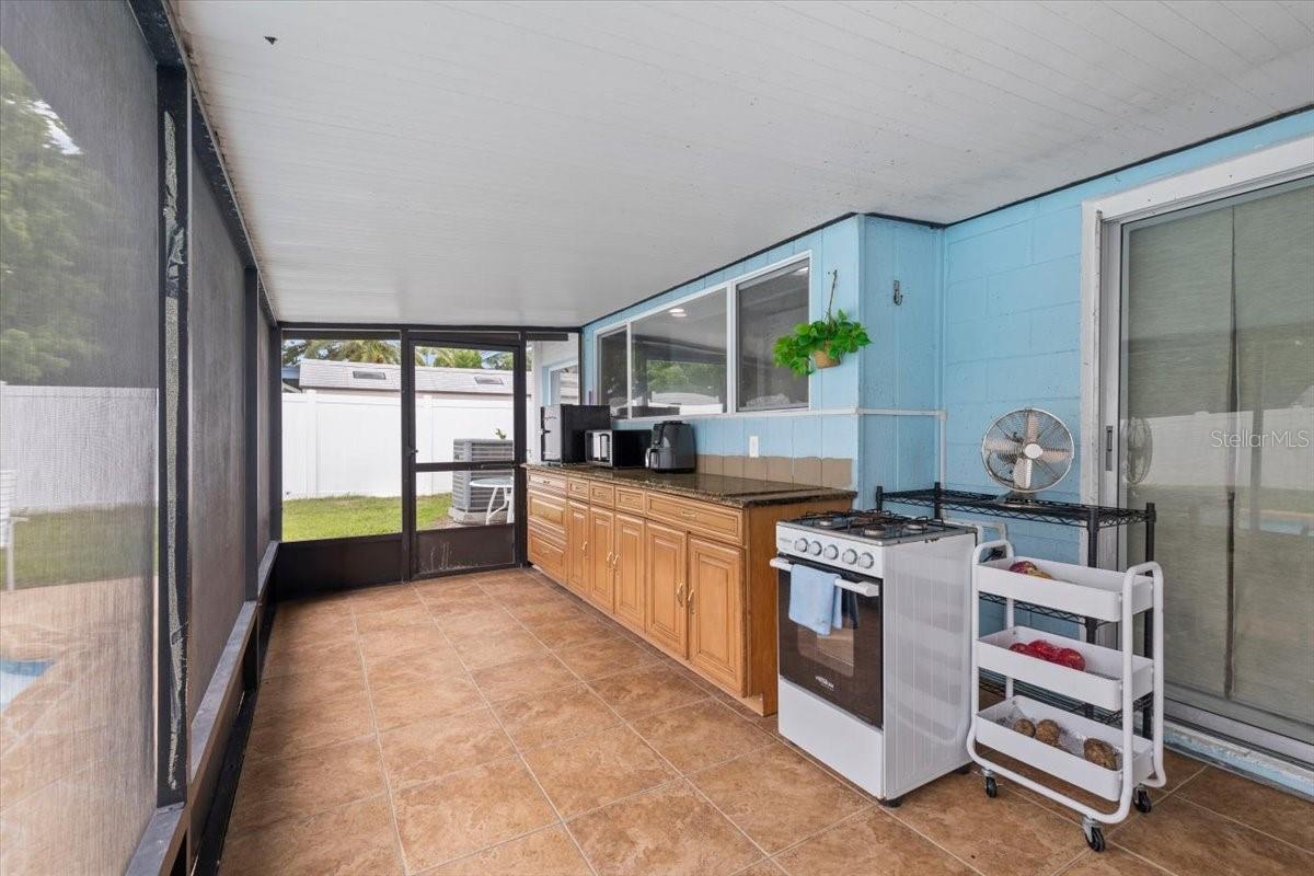 Image 18 of 64 For 14506 Sutter Place