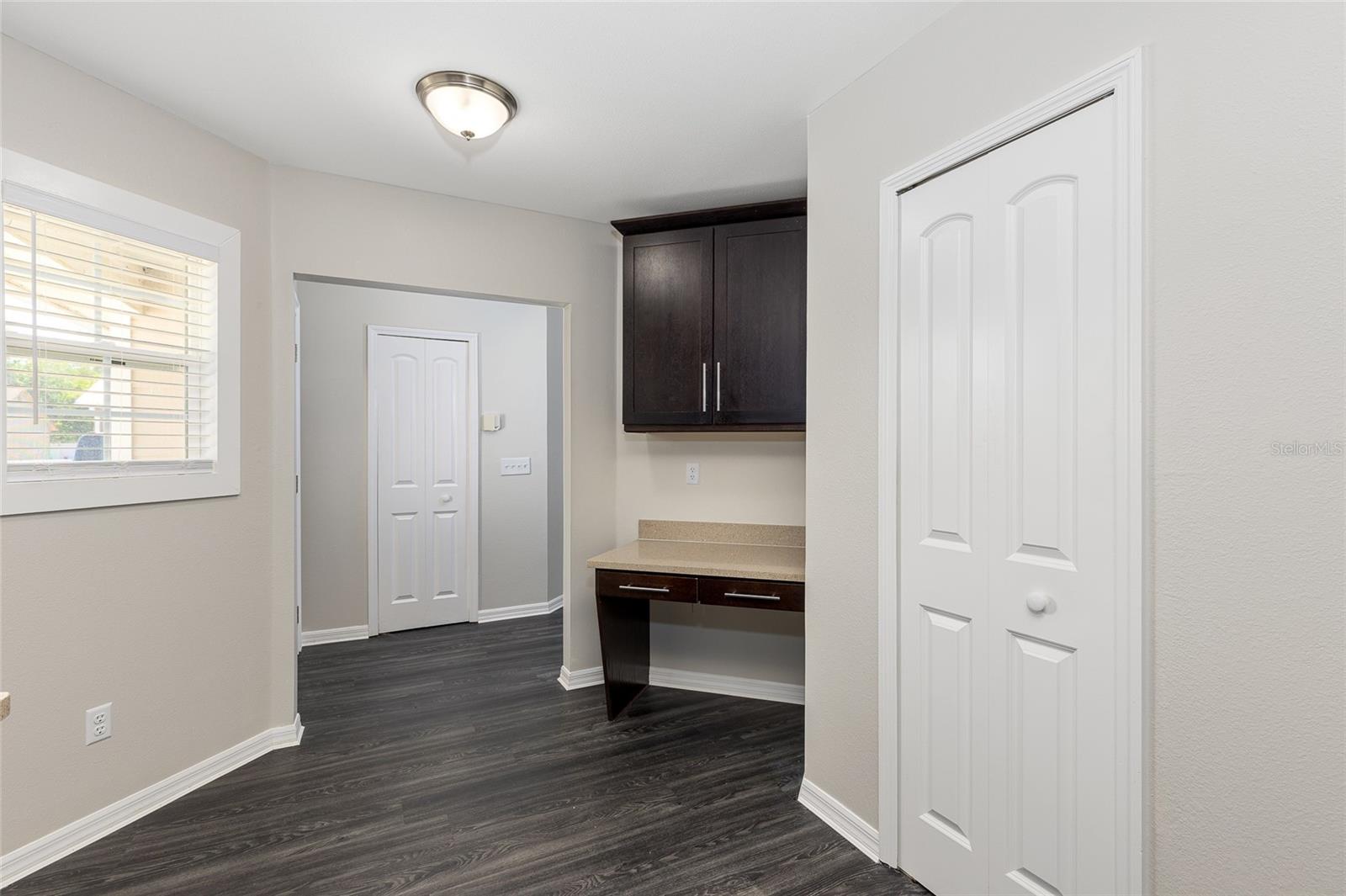 Image 4 of 26 For 6245 Sleepy Hollow Drive