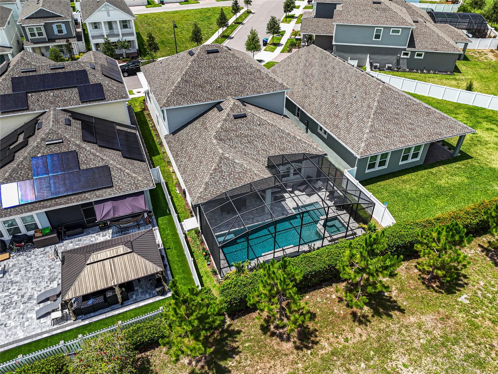Image 40 of 51 For 14955 Lebeau Loop