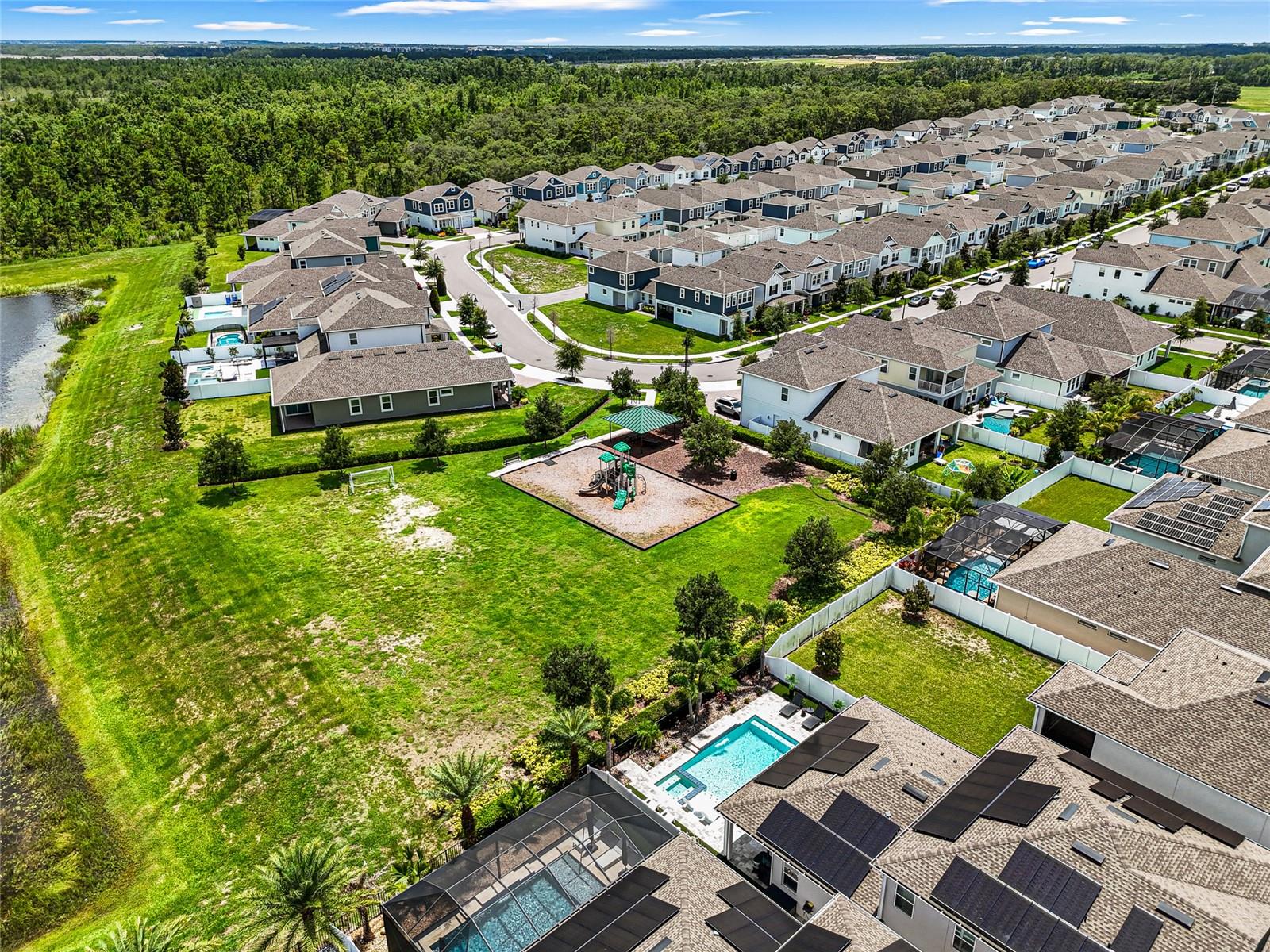 Image 43 of 51 For 14955 Lebeau Loop