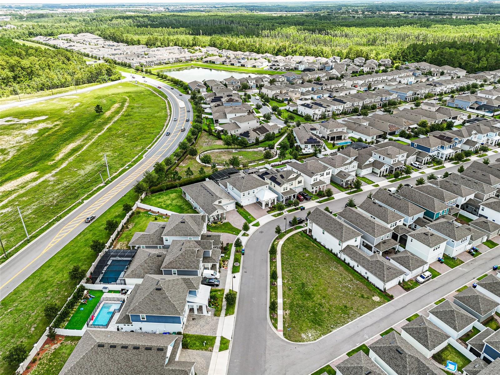 Image 47 of 51 For 14955 Lebeau Loop