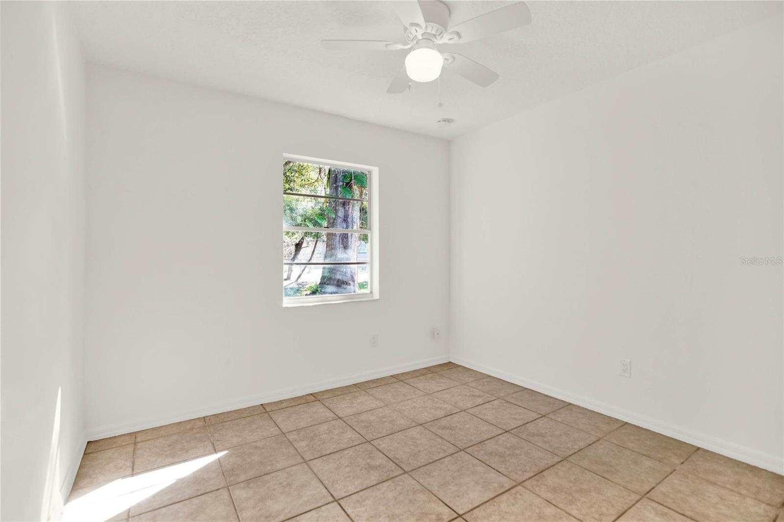 Image 12 of 26 For 2417 Cedar Avenue