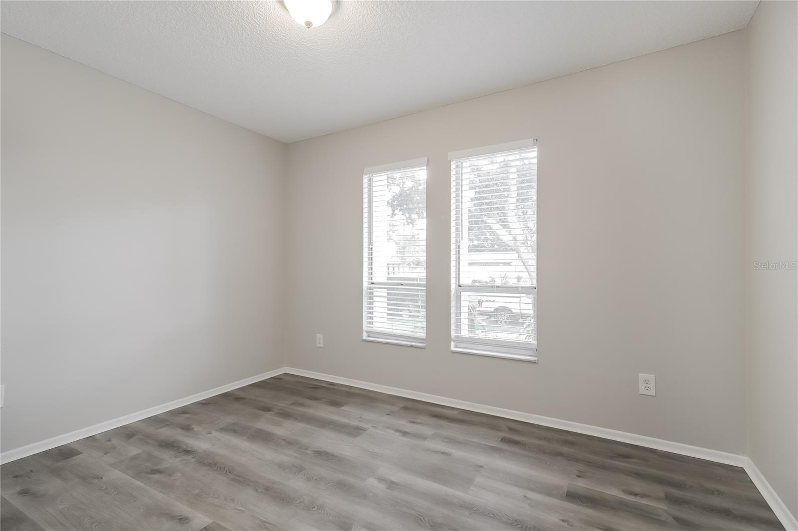 Image 12 of 16 For 419 Cutter Court