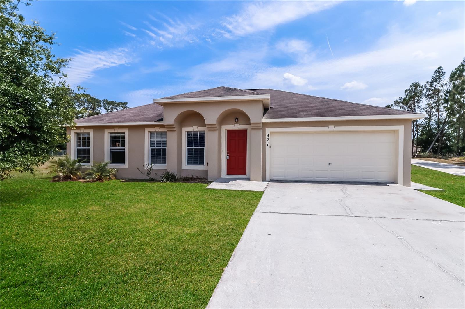 Details for 927 Cambridge Court, KISSIMMEE, FL 34758