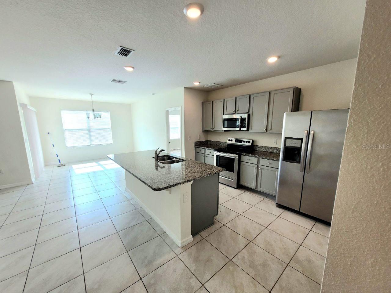 Image 2 of 9 For 5126 Foxtail Fern Way