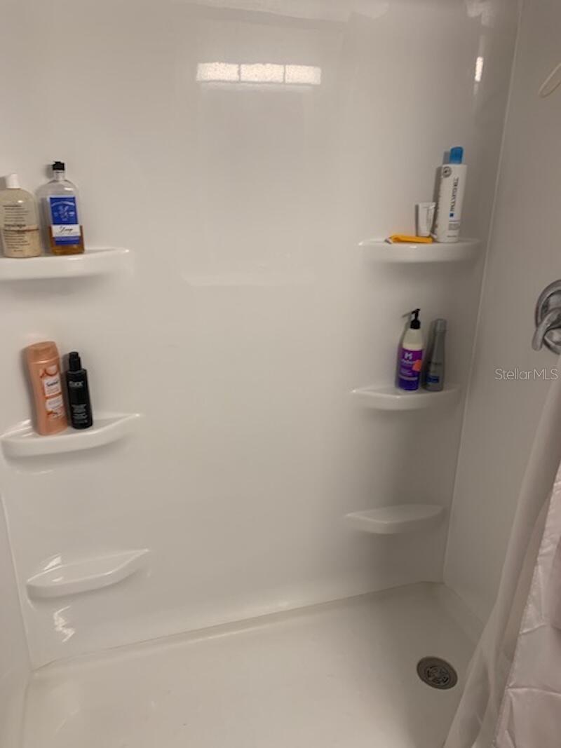 Listing photo id 18 for 12766 Seminole Boulevard 61