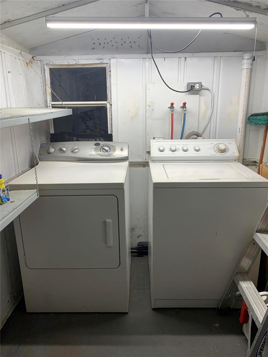 Listing photo id 19 for 12766 Seminole Boulevard 61