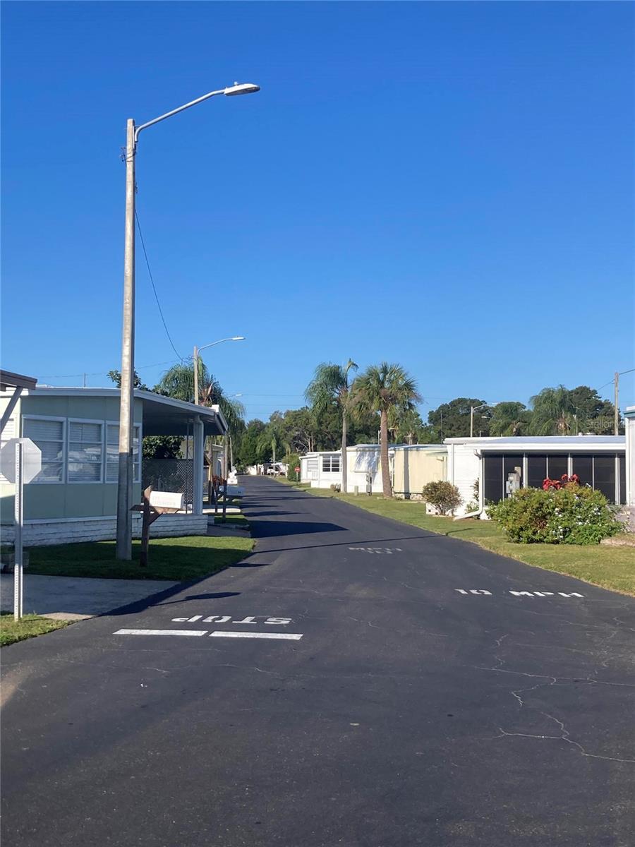 Listing photo id 22 for 12766 Seminole Boulevard 61