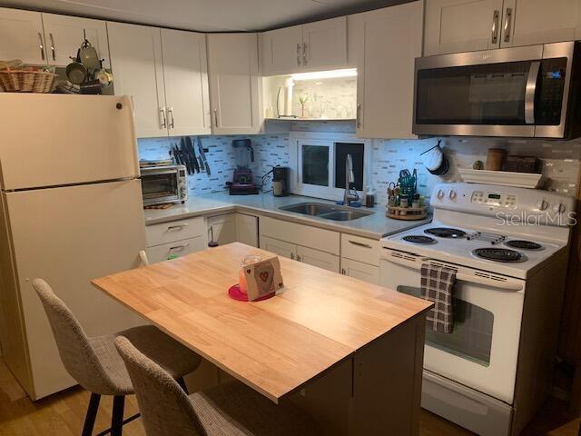 Listing photo id 7 for 12766 Seminole Boulevard 61