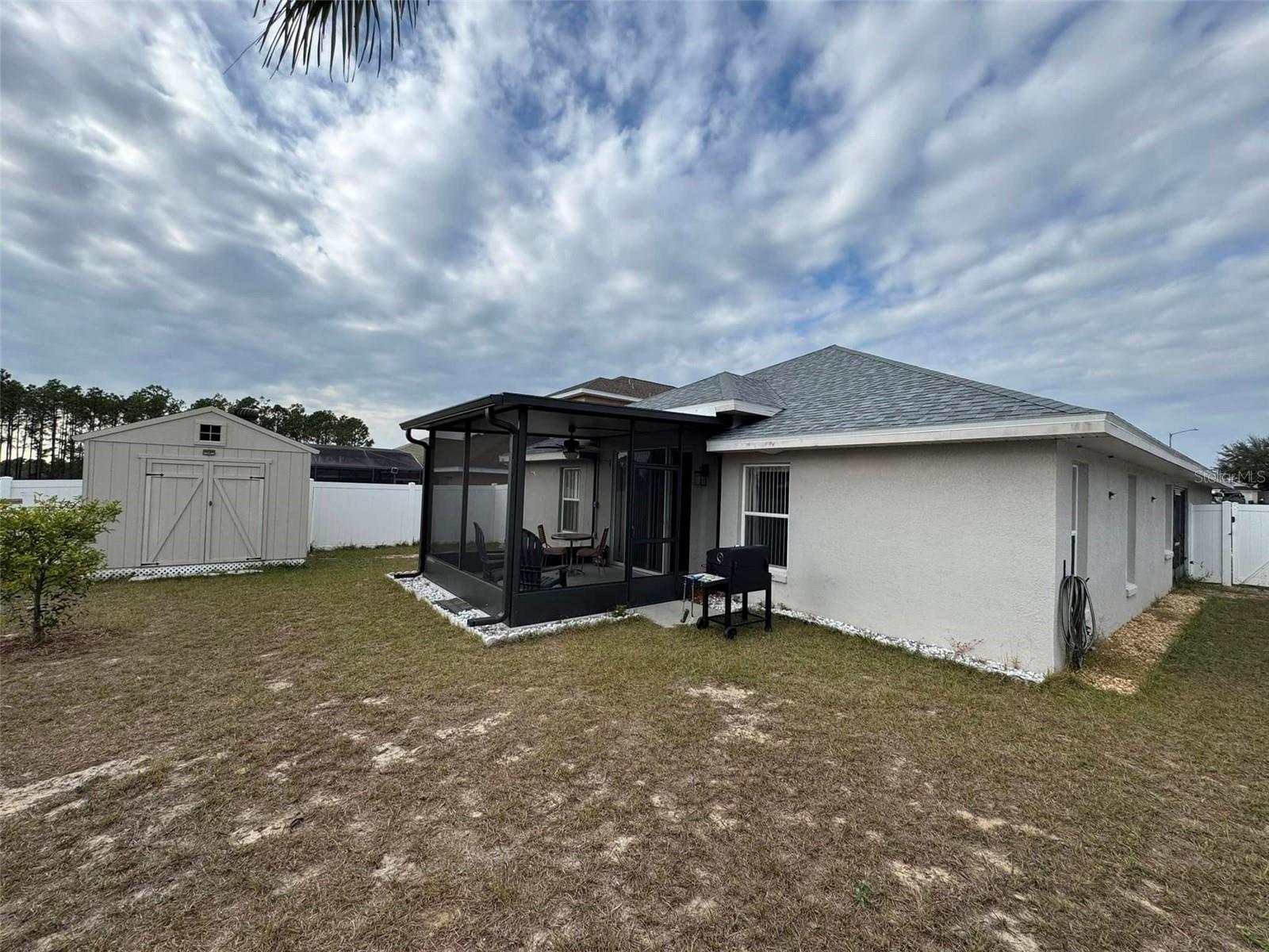 Image 5 of 19 For 800 Woodlark Drive