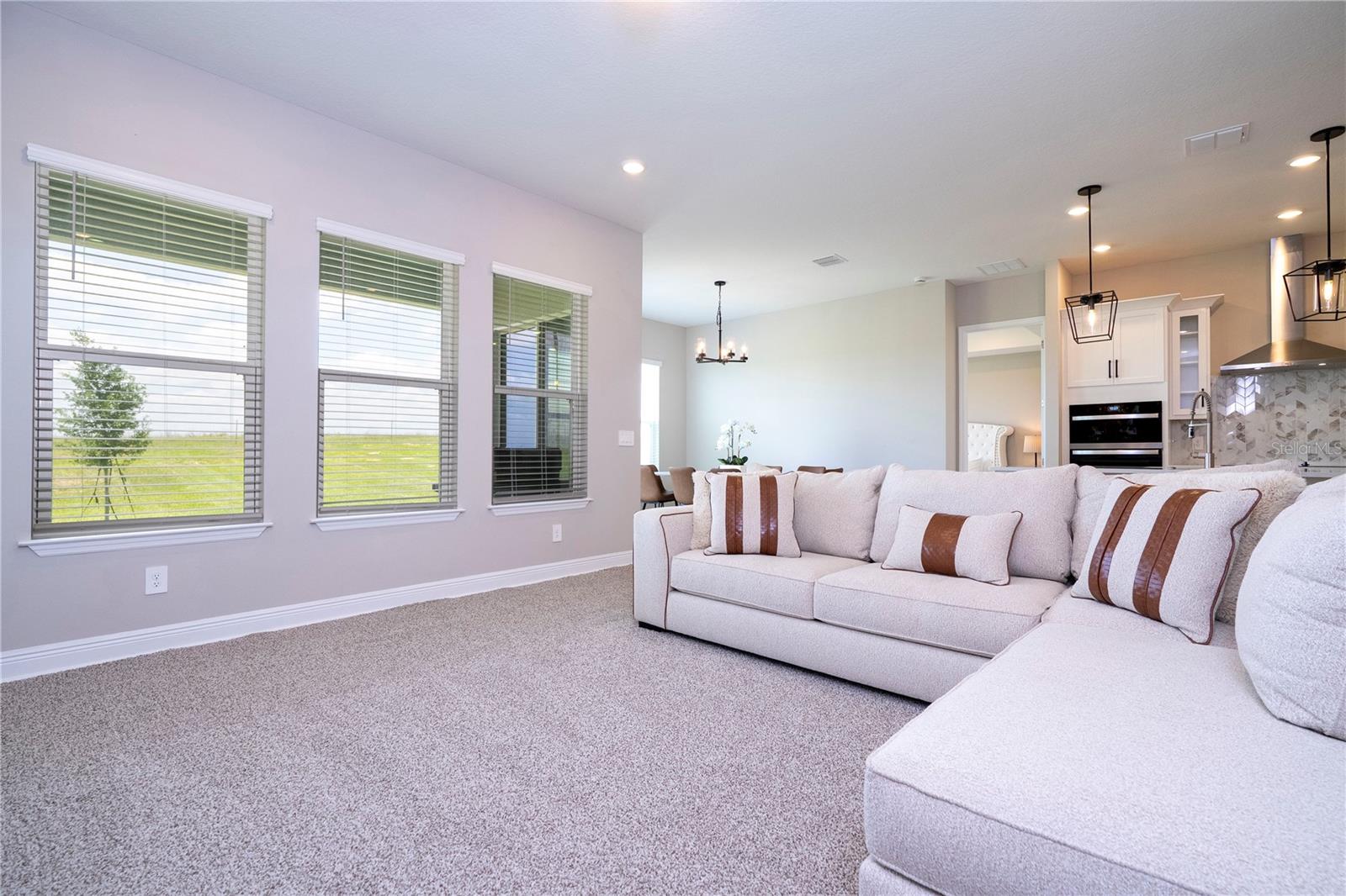 Image 24 of 95 For 16489 Silver Brook Way