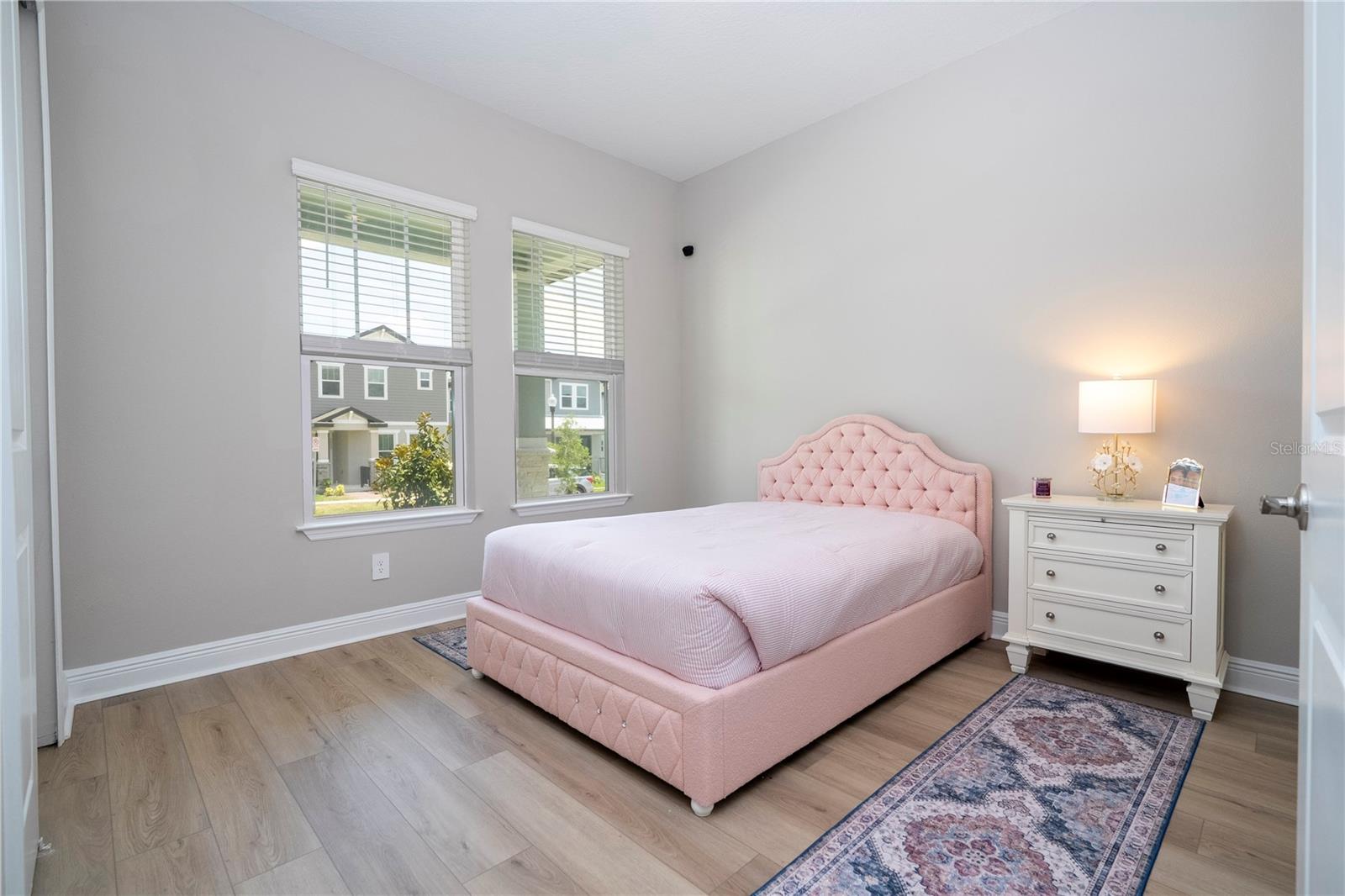 Image 29 of 95 For 16489 Silver Brook Way
