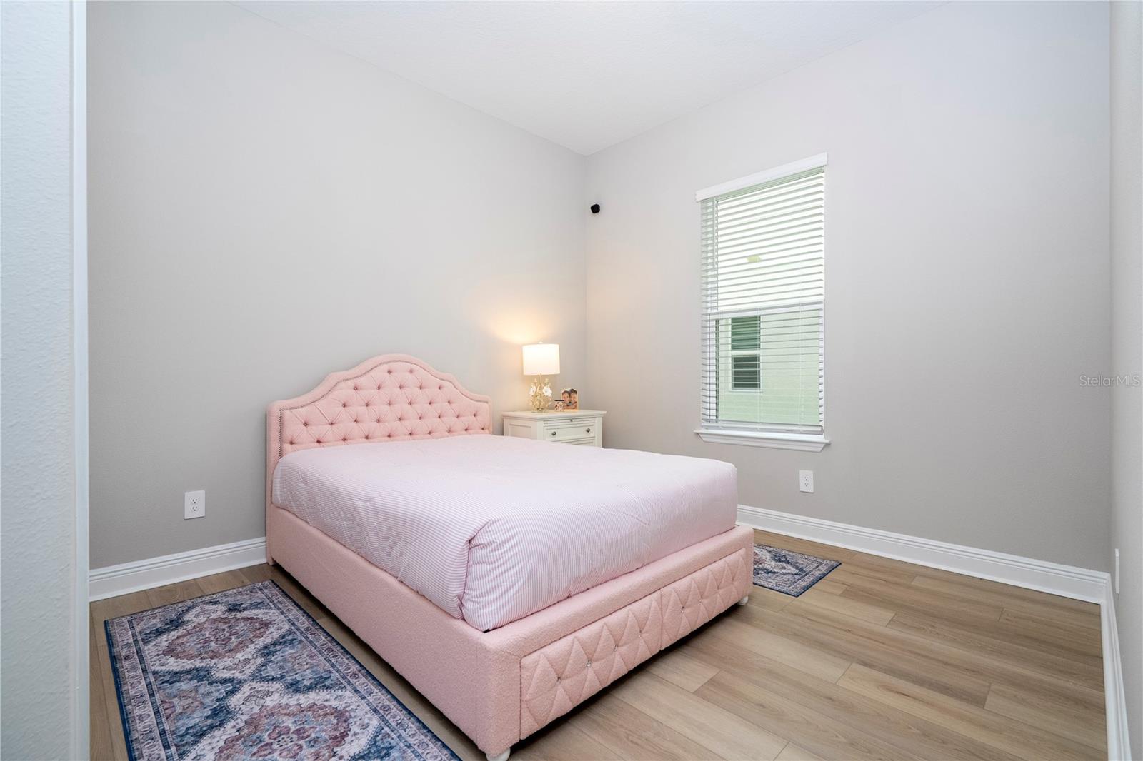 Image 30 of 95 For 16489 Silver Brook Way