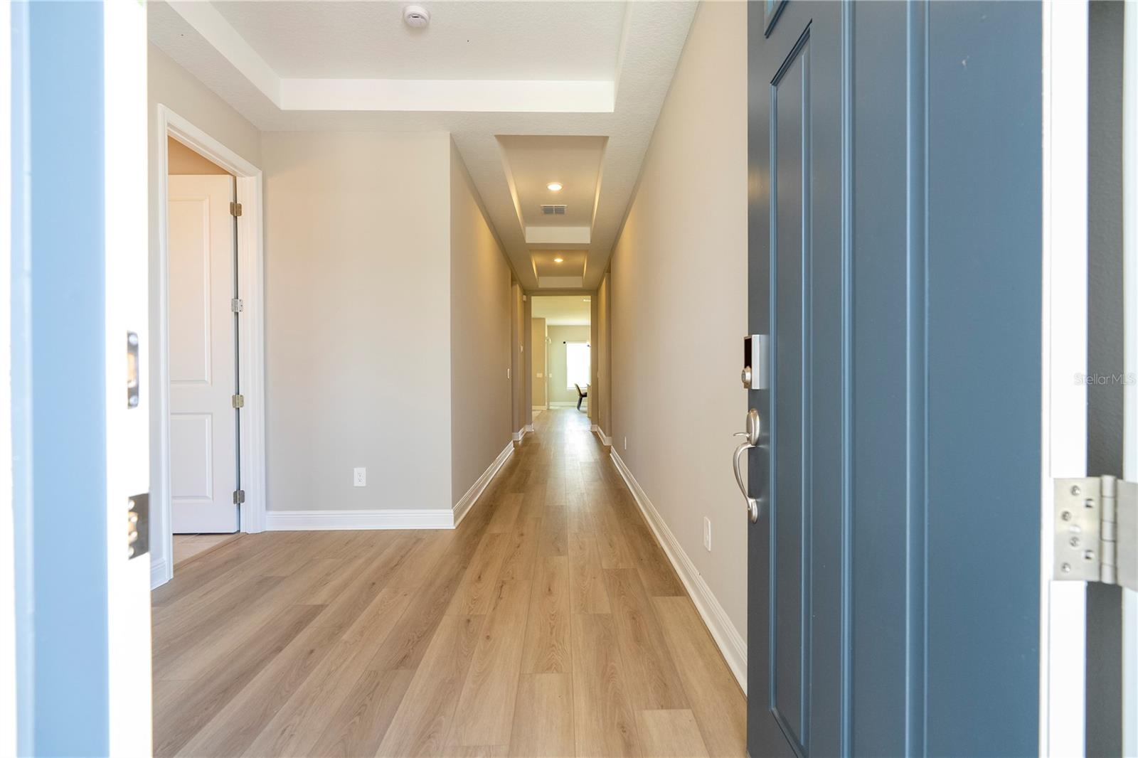 Image 4 of 95 For 16489 Silver Brook Way